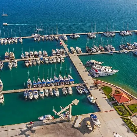 Apartment In With Sea View, Terrace, Air Conditioning, Wifi 4328-6 *